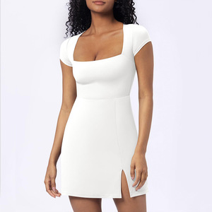2025 été femmes décontracté Sexy a-ligne robe de Tennis col en U avec fente latérale minceur robe à col carré - Product Image 1
