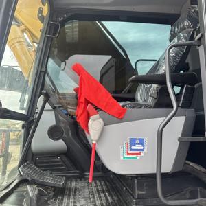 รถขุดไฮดรอลิกแบบตีนตะขาบ Komatsu PC220 มือสองสมรรถนะสูง น้ำหนัก 22 ตัน สำหรับงานถนนและโครงการท่อส่ง - Product Image 4