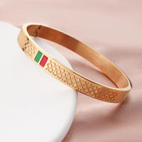 Einfache Hersteller Großhandel Double G Titan Stahl Schnalle Armreifen Emaille Luxus Edelstahl Armreifen Armband