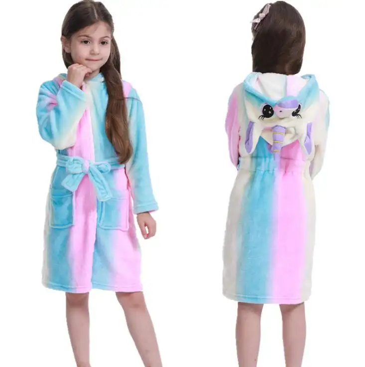 MoCo 2020 เด็กUnicorn Robeหญิงเสื้อคลุมอาบน้ำSoft Plush Novelty Hooded Nightgownของขวัญยูนิคอร์นที่มีสีสันการ์ตูนชุดนอน
