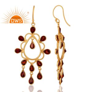 Boucles d'oreilles chandelier en argent 925 plaqué or indien, avec pierres précieuses grenat rouge vif multiples, par le fabricant de bijoux - Product Image 3