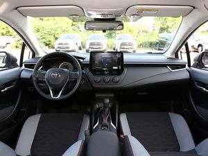 Toyota Corolla 2023 1.2T Pioneer Familiar, Autos Toyota Usados Baratos en Venta, Volante a la Izquierda, Interior Oscuro, Auto <span class=keywords><strong>Bonito</strong></span> <span class=keywords><strong>y</strong></span> Económico - Product Image 6