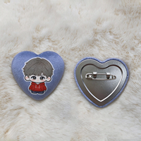Badge de jeu OEM, broche en éponge anime, ronde, en peluche japonaise, polyester, réutilisable, pour usage extérieur, bouton, vente en gros, populaire, très demandé