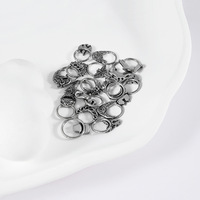 En gros Piercings en acier inoxydable : Anneaux de nez clicker tête d'araignée, papillon, lézard, serpent ; Anneaux fendus en acier motif cœur fondu pour piercing corporel
