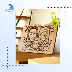 Chinois Personnalisé Sculpté En Forme Imprimé Photos de Famille De Mariage Petit Cadeau De Bureau En Bois/Présentoir En Bois
