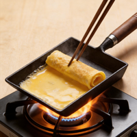Poêle à omelette japonaise pré-assaisonnée avec manche en bois, poêle rectangulaire en fonte pour Tamagoyaki pour cuisinière - Vente flash