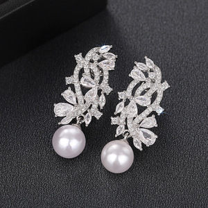 Eleganti Orecchini Pendenti Geometrici a Marquise con Perle Finte, Gioielli di Lusso da Donna alla Moda, per Uso Quotidiano, Regalo Chic - Product Image 4