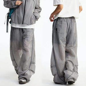 <span class=keywords><strong>Pantaloni</strong></span> da <span class=keywords><strong>Uomo</strong></span> YUCE Personalizzati con Bordi Curvi, Stile Paracadute, Asciugatura Rapida, Leggeri in Nylon, Oversize con Dettagli Laterali a Contrasto - Product Image 2