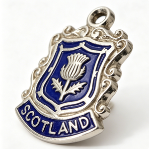 Emblema de Escocia Plateado con Esmalte Azul y Marco Ornamentado, Recuerdo - Product Image 5