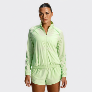 Ensemble veste coupe-vent légère verte zippée et short pour femme, vêtements de sport décontractés, ensemble de survêtement deux pièces de qualité supérieure - Product Image 1