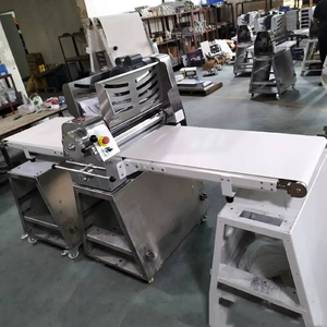 Nouvelle Laminoir à Pâte Électrique Manuelle Réversible Facile à Utiliser pour Pain, Croissant et Pâte Feuilletée - Machine de <span class=keywords><strong>Boulangerie</strong></span> - Product Image 4