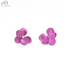 New Collection Pink Color Pure Titanium <b>Earrings</b> Wholesale Flower Shape Natural Spinel Stud <b>Earrings</b> Special Gift For Women Wear - Product Image 2