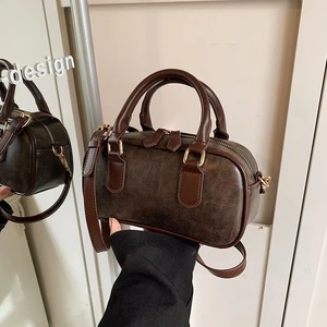 Bolso Bandolera Retro 2025 para Mujer, de Cuero, Gran Capacidad, con Cierre de Cremallera, para Uso Diario, de Diseño de Lujo - Product Image 3