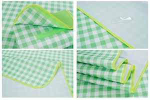 Mantas de Picnic Plegables con Rayas Verdes y Blancas de 57"x71", Alfombra Impermeable para Exteriores, Manta Práctica para Acampar en Primavera y Verano - Product Image 5