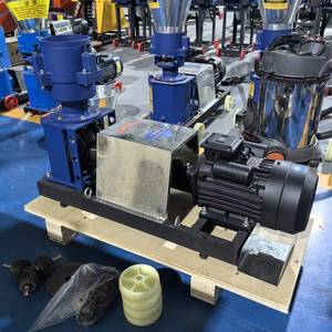 Nouvelle Machine à Granulés d'<span class=keywords><strong>Aliments</strong></span> <span class=keywords><strong>pour</strong></span> <span class=keywords><strong>Animaux</strong></span> en Acier Allié, Capacité 300kg/h, <span class=keywords><strong>pour</strong></span> l'Alimentation des Volailles et des <span class=keywords><strong>Animaux</strong></span>, <span class=keywords><strong>Vente</strong></span> Chaude, Tailles 125/150/160/210/230/260/300 - Product Image 3