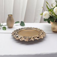 Assiettes de présentation classiques en plastique doré de 13 pouces à motif végétal pour la décoration de mariages et de fêtes, achat en gros direct usine