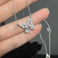 Collar con Colgante de Mariposa Hueca con Diamantes, Serie Phantom, Cadena de Bambú Elegante de Alta Gama para Mujer, Ideal para Bodas