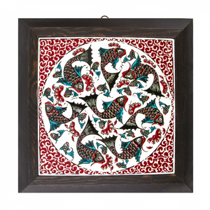 Azulejo Turco Pintado a Mano con Marco de Cerámica, Diseño de Pez - Product Image 2