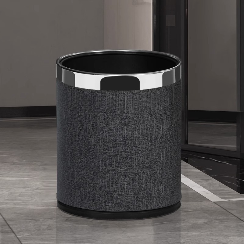 10L British Dark Grey with Silver Bezel