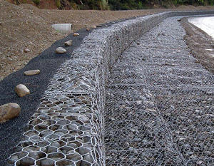 Huangxing fort Anti-Corrosion <span class=keywords><strong>Gabion</strong></span> PVC revêtement treillis métallique rouleau chute pierre filet de Protection <span class=keywords><strong>pour</strong></span> mur de rivière serti flexion - Product Image 4