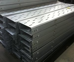 Bandeja de cable con ranura de acero inoxidable 120x50mm Cableado de equipos médicos hospitalarios - Product Image 5