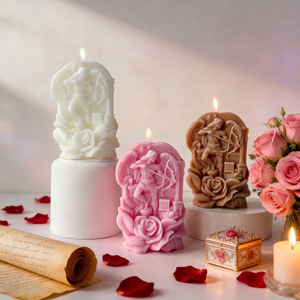 Vela Aromática Decorativa con Relieve Vintage, Diseño de Ángel y Rosas, Adorno Artístico para Mesa de Hogar, Regalo - Product Image 1