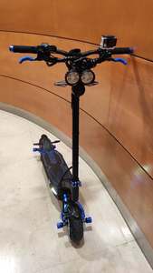 カボ マンティス 48V 18.2AH デュアルモーター、超高速電動スクーター、800W ミニモーターコントローラーとディスプレイ - Product Image 6