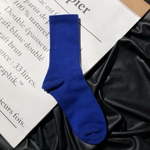 2021 nouveau Design corée mode chaussettes automne hiver couleurs pures hommes femmes unisexe chaussettes <span class=keywords><strong>coton</strong></span> <span class=keywords><strong>mi</strong></span> <span class=keywords><strong>bas</strong></span> sur le mollet chaussette - Product Image 6