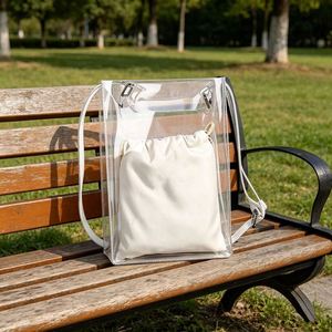 Bolso de hombro transparente de PVC para mujer, estilo casual, color liso, pequeño, tipo cartera de gelatina con letras, ideal para el verano. - Product Image 4