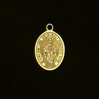 Pendentif croix de foi en acier inoxydable personnalisé plaqué or accessoire de charme religieux chrétien à la mode pour anniversaire