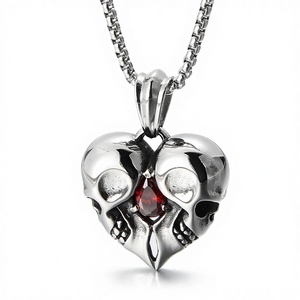 Gioielli in Stile Punk, Regali Creativi Europei e Americani, Teschio Retrò a Forma <span class=keywords><strong>di</strong></span> <span class=keywords><strong>Cuore</strong></span> con Zirconi, per Coppie e Migliori Amici - Product Image 1