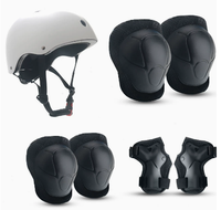 Ensemble de casque de skateboard pour jeunes réglable en 7 parties, protections de couleur néon pour les sports de plein air, rembourrage EPE, coque ABS