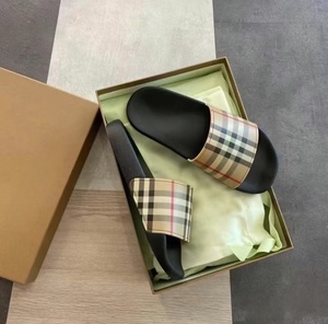 Sandalias de Diseñador a Cuadros de Alta Calidad al por Mayor de Fábrica para Hombre y Mujer, Sandalias de Playa Modernas y Cómodas - Product Image 5