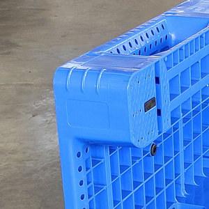 Palette en plastique HDPE bleu robuste 47 x 39 1210, 3 patins, conception en grille pour l'industrie de l'entreposage, la logistique, 4 voies, meilleure vente - Product Image 6