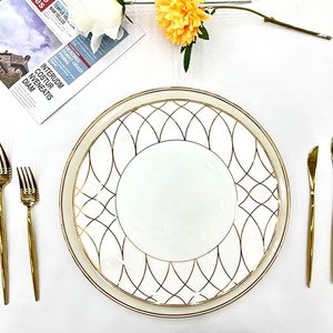 Service de vaisselle YIFAN en porcelaine fine de Chine, design moderne et luxueux, assiettes à dîner en porcelaine fine avec bordure dorée - Product Image 6