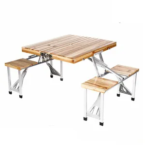 2020 热卖批发便携式 4 座木制户外折叠野营折叠野餐桌
