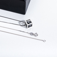 Collier pendentif en forme de cube de Rubik en moissanite noire de 8*8 mm, argent sterling S925, collier élégant pour femmes, vente en gros d'usine
