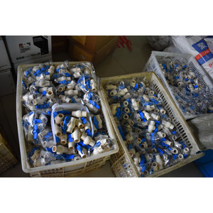 Plastic Valve High Quality Plastic Grey Color PVC/CPVC Ball Valve For Hot Warter