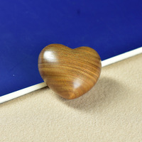 Pendentif DIY en bois de rose et bois de santal gravé en forme de cœur, inspiré de l'Art Déco, pour accessoires de couple et décoration artistique
