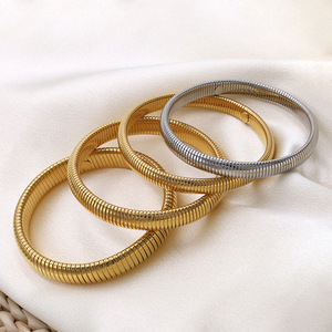 Women's Zinc Alloy Elastic Bracelets Gold Silver Striped Fashion Jewelry for Daily Wear - Product Image 3