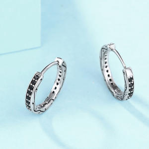 Orecchini a Cerchio Vintage in Argento 925 con Cristalli e Strass, Finitura Argento Anticato per Uso Quotidiano Femminile - Product Image 4