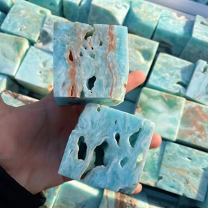 Vente en gros de pierres de cristal de guérison en héminorphite naturelle sculptée en forme de cube, style bohème, pour la décoration intérieure et les cadeaux - Product Image 2