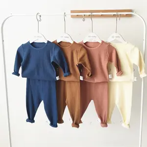 Vendita calda vestiti per bambini di fascia alta tinta unita a coste bambino 2 pezzi pigiama in cotone a coste set di abbigliamento