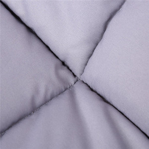 Tất cả các mùa thoáng khí làm mát màu đen Comforter mềm <span class=keywords><strong>4D</strong></span> xoắn ốc sợi bông xuống thay thế - Product Image 4