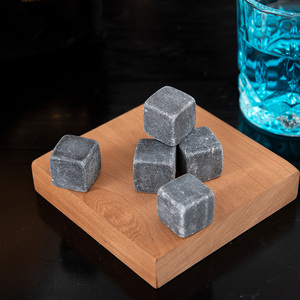 Kit de fumeur à whisky moderne et écologique personnalisé, 4 saveurs de <span class=keywords><strong>copeaux</strong></span> de bois, glaçons, pierres à whisky, fumeur à cocktails - Ensemble cadeau pour fête à domicile - Product Image 4