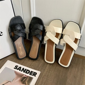 <span class=keywords><strong>Sandali</strong></span> bassi estivi di fascia alta <span class=keywords><strong>da</strong></span> <span class=keywords><strong>donna</strong></span> alla moda nuovi stile fata con suola morbida e scarpe romane <span class=keywords><strong>da</strong></span> <span class=keywords><strong>spiaggia</strong></span> versatili in posizione alta - Product Image 4