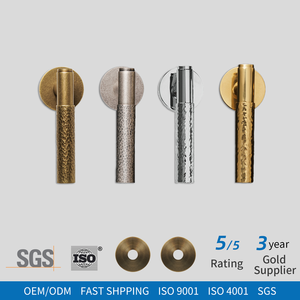 Juego de Manijas de Puerta Interiores de Latón OEM con Acabado Martillado en Oro Antiguo Cromado, Venta al por Mayor Directa de Fábrica, Pedido Mínimo de <span class=keywords><strong>50</strong></span> Juegos - Product Image 1