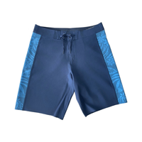Short de plage résistant à l'eau pour homme avec ceinture élastique, poche latérale à cordon de serrage à séchage rapide et imprimé de ceinture en faux daim