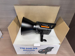 YM600SS Nouvelle Lumière d'Appoint Professionnelle de Haute Qualité 100W pour Photographie, Éclairage d'Intérieur pour Photos et Vidéos, Idéal pour la Prise de Vue Culinaire et les Diffusions en Direct - Product Image 3