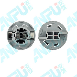 Portalámparas Trasero para Toyota Prado 81565-60620 RZ-01-A0454 T15, Repuesto de Inserción Directa - Product Image 1